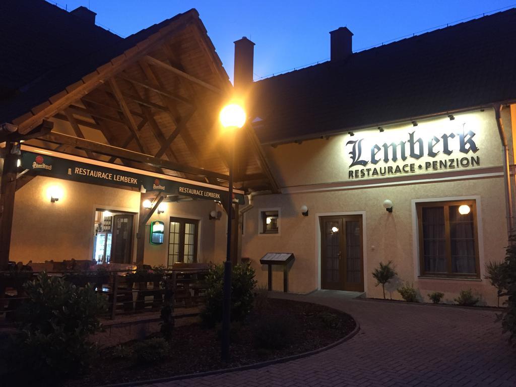 Penzion A Restaurace Lemberk Jablonne v Podjestedi Exterior photo